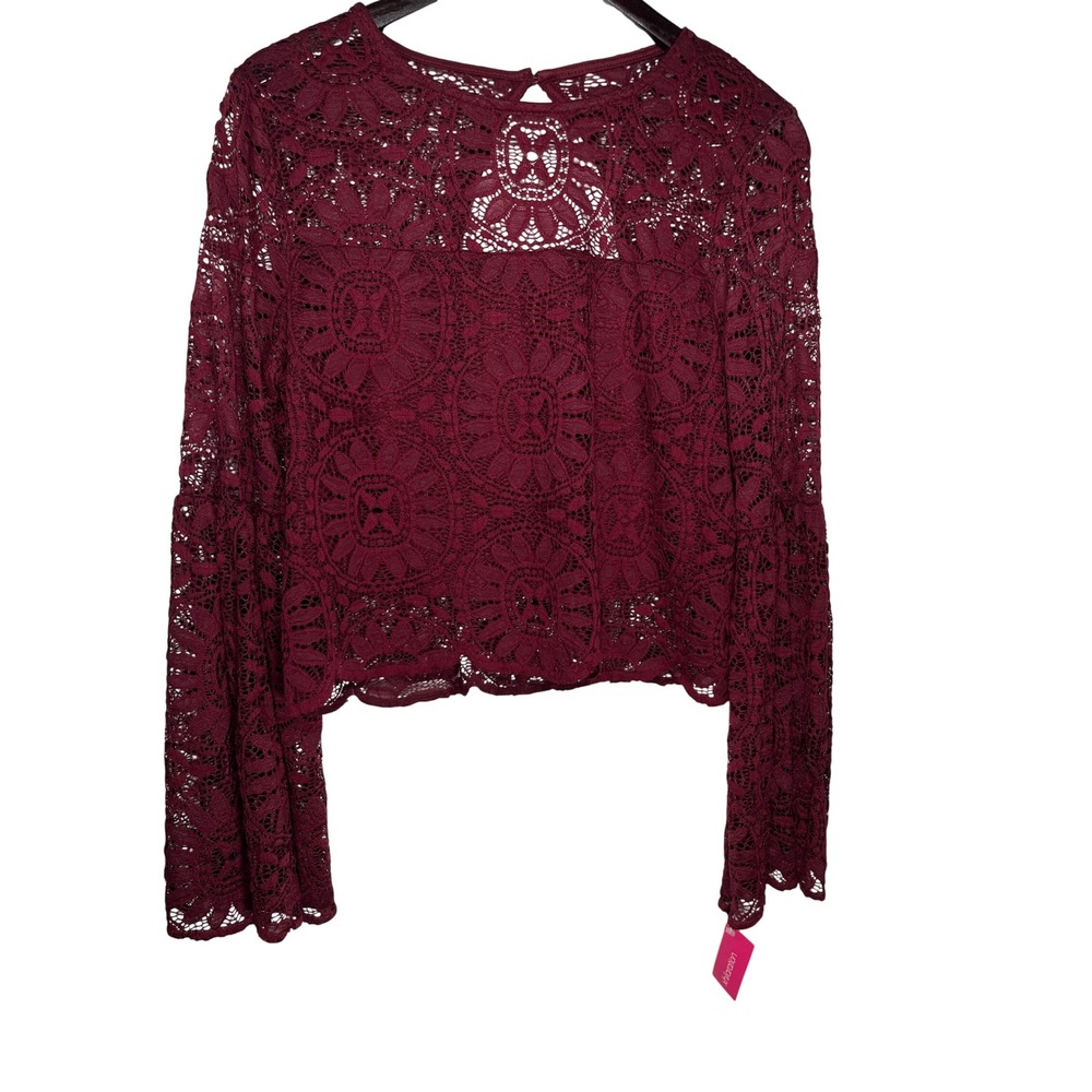 Xhilaration Boho Medallion Floral Lace Bell Sleeve Crop Top L Ruby Rose NWT